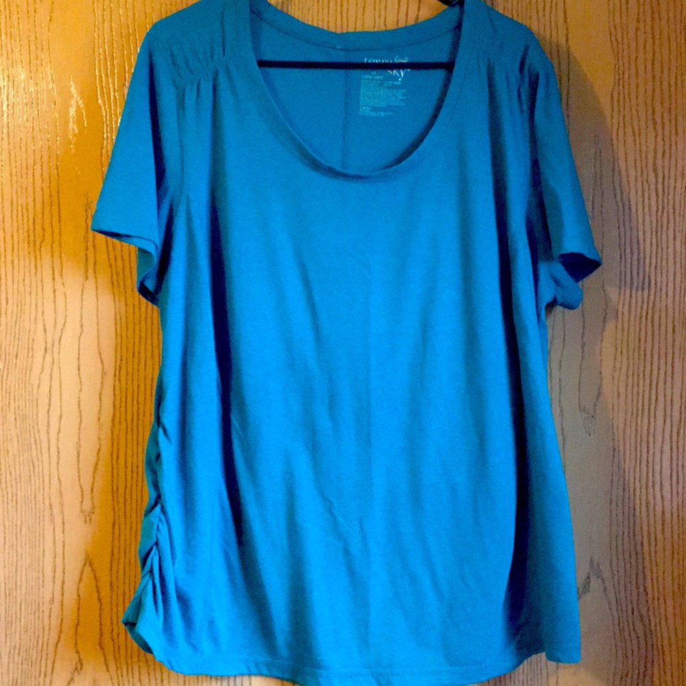🌻Teal shirt